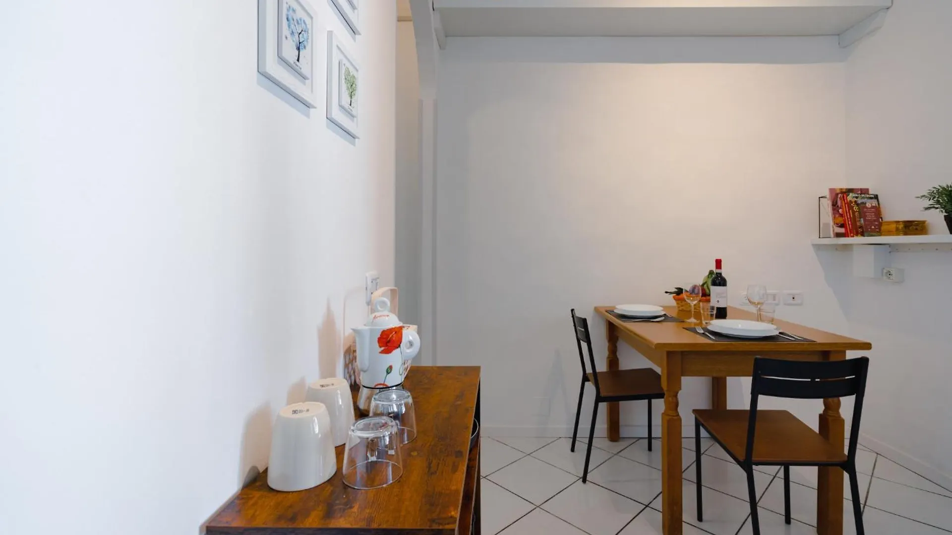 Vanna'S House Firenze 0*,